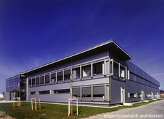 Porextherm_Produktionsgebäude für Dämmstoffe Kempten_Außenwirkung Tröger/Trübsbach Architekten 1/3